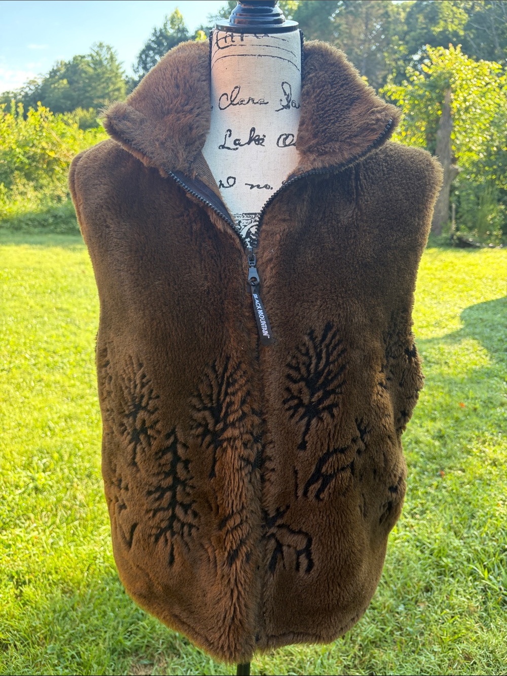 Black Mountain Fuzzy Moose Pine Tree Vest Brown Sz S Cabin Lodge